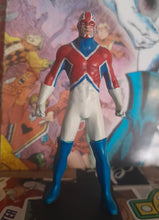 画像をギャラリービューアに読み込む, Marvel Figurine and Magazine Official Collectors Edition 2008 - Captain Britain
