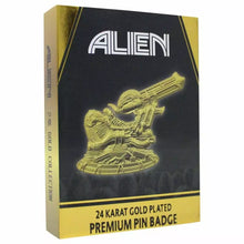 画像をギャラリービューアに読み込む, Alien Premium 24 Karat Gold Plated Pin Badge.
