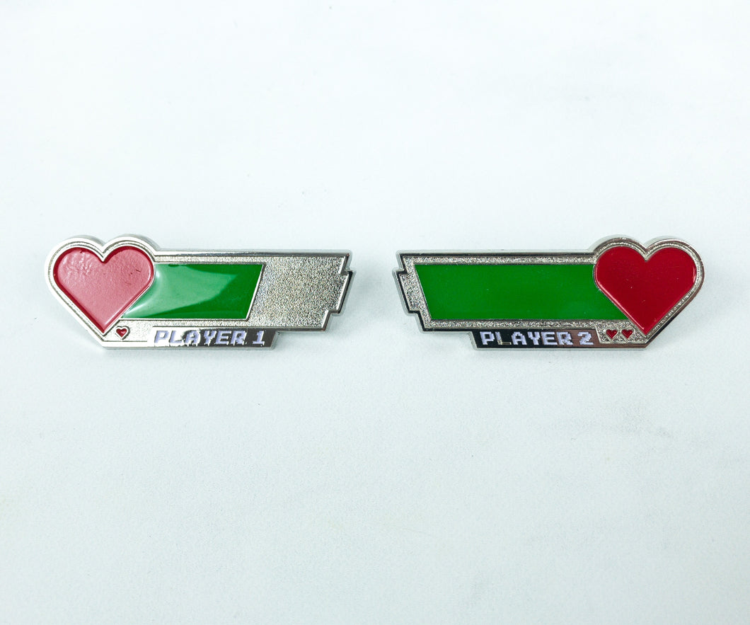 Player 1/Player 2 double pin badge