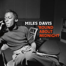 画像をギャラリービューアに読み込む, Miles Davis - Round About Midnight
